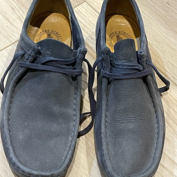 Clarks Men's Dark Gray Loafers - Picture 1 of 4